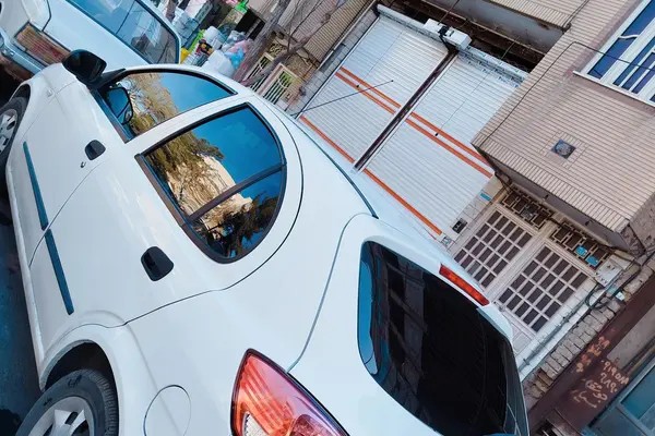 تیبا، هاچ بک