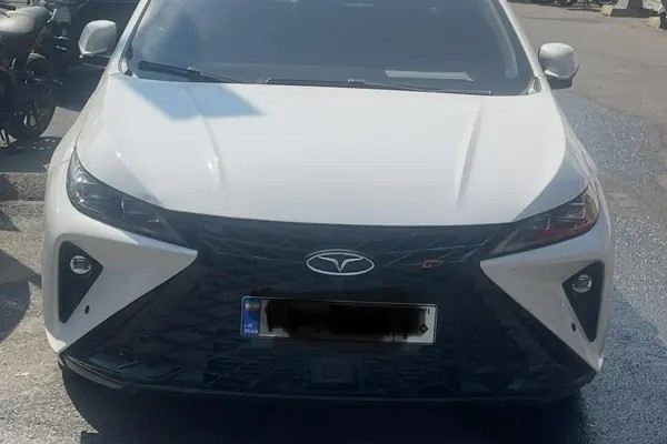 فونیکس، آریزو 6 جی تی (Z6 GT)
