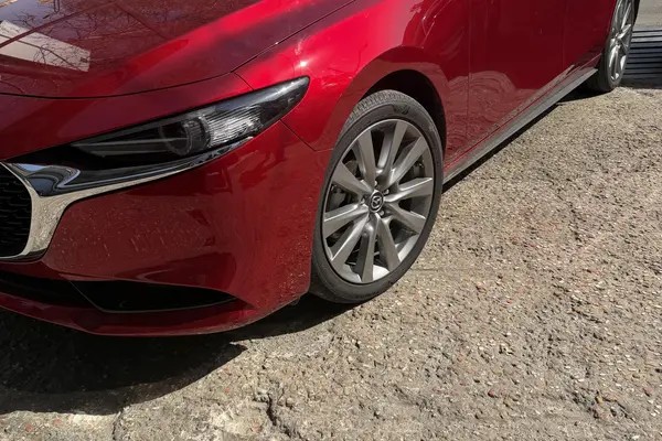 مزدا، 3 وارداتی