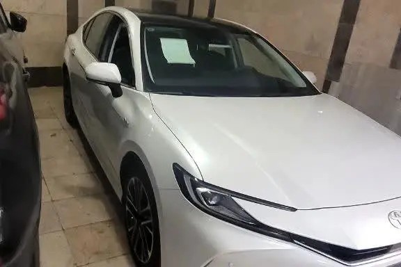 تویوتا، کمری هیبرید