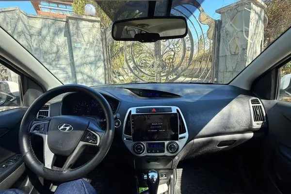 هیوندای، i20