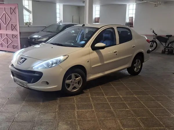 پژو، 207 صندوقدار