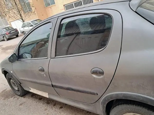 پژو، 206
