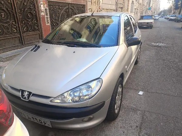 پژو، 206