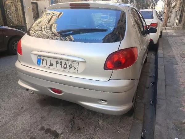 پژو، 206