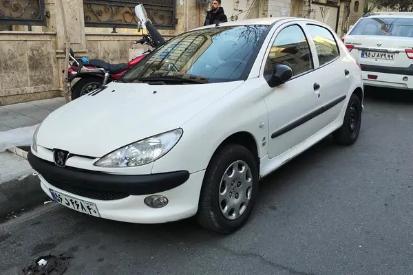 پژو، 206