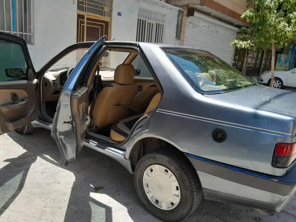 پژو، 405