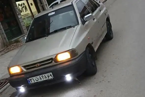 پراید، صندوق دار