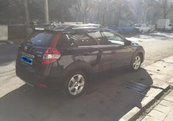 دانگ فنگ، H30 کراس