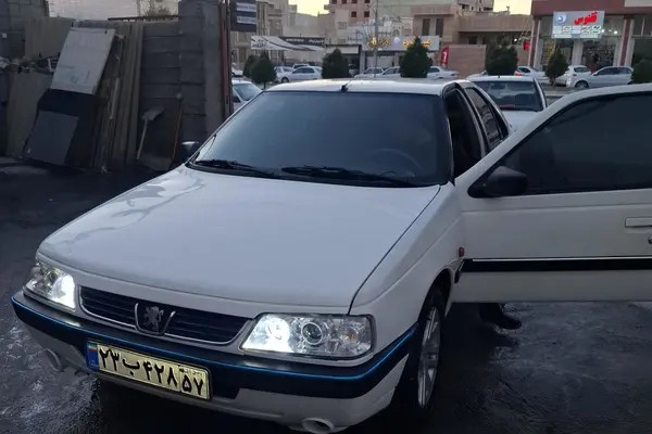 پژو، 405