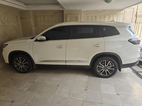 فونیکس، تیگو 8 پرو هیبرید (F8 PRO PHEV)