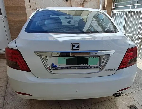 زوتی، آریو
