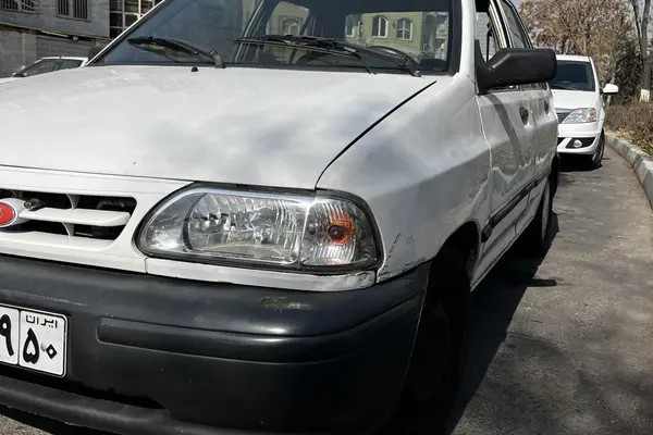 پراید، صندوق دار