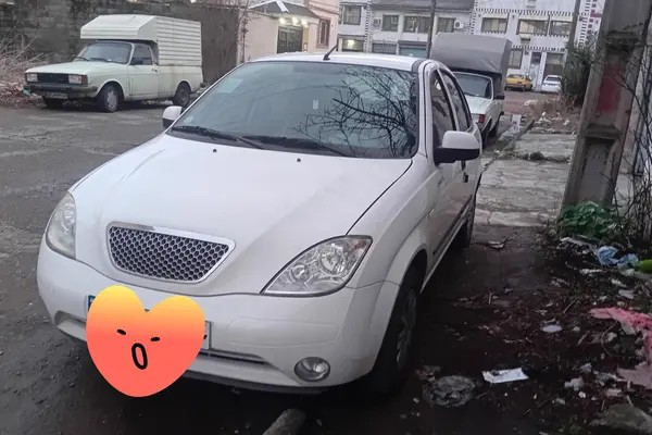 تیبا، هاچ بک