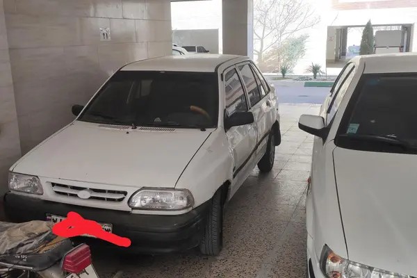 پراید، صندوق دار