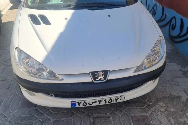 پژو، 206