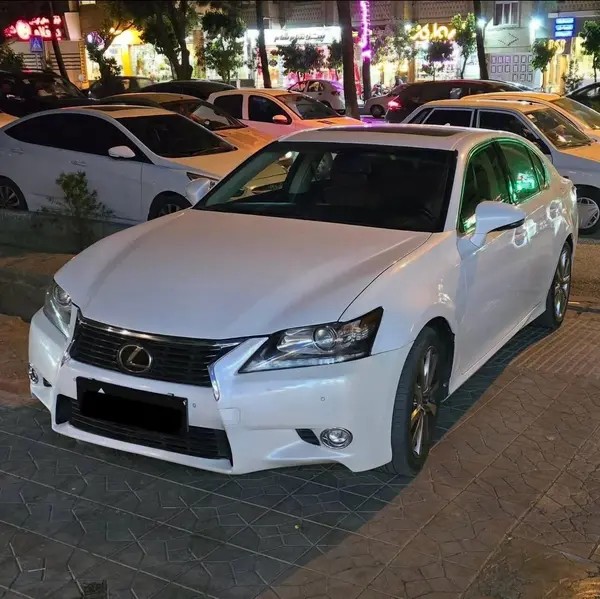 لکسوس، GS