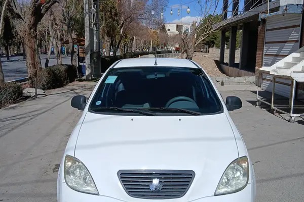 تیبا، هاچ بک