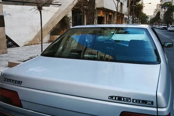 پژو، 405