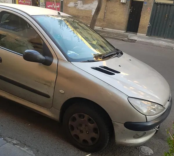 پژو، 206