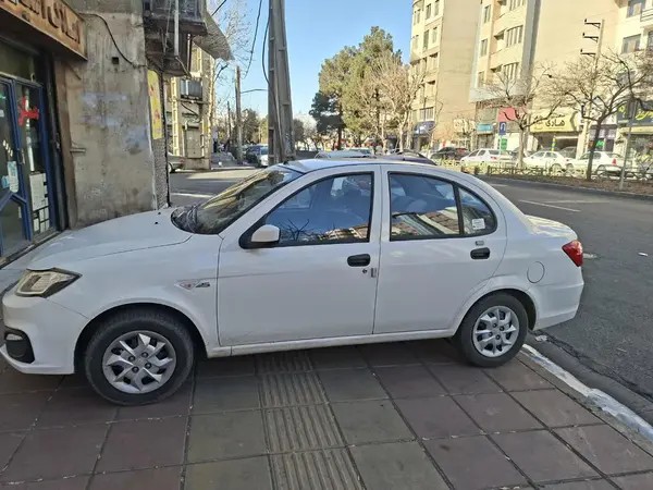 ساینا، S