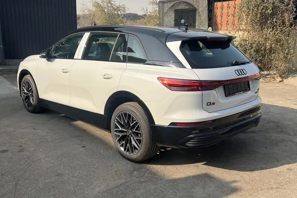 آئودی، Q5 e-tron