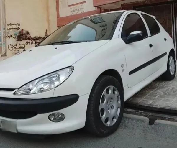 پژو، 206