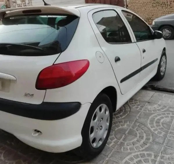 پژو، 206