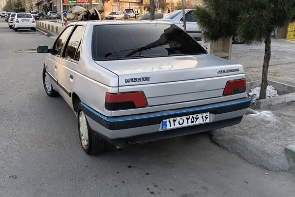 پژو، 405