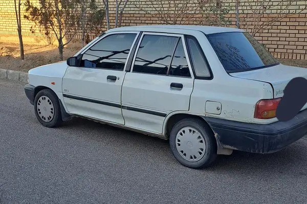 پراید، صندوق دار