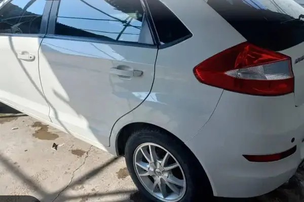 ام وی ام، 315هاچ بک