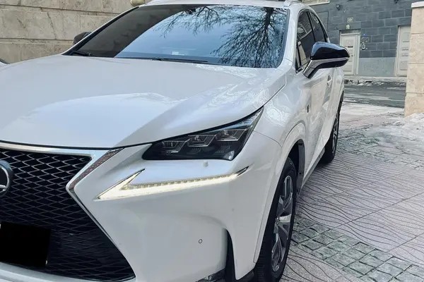 لکسوس، NX