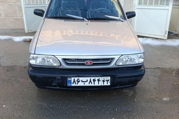 پراید، صندوق دار