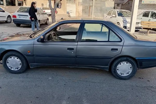 پژو، 405