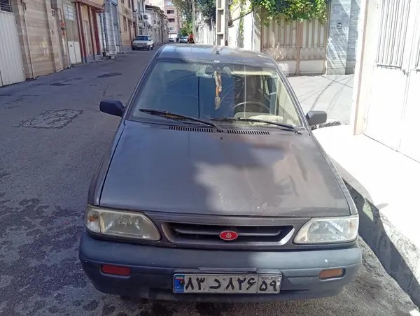 پراید، صندوق دار