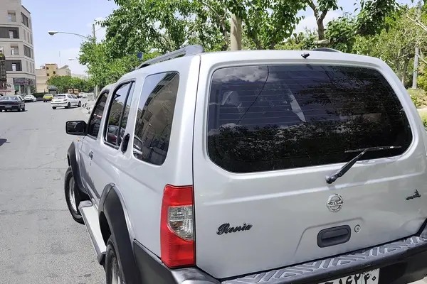 نیسان، رونیز