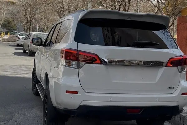 نیسان، ترا