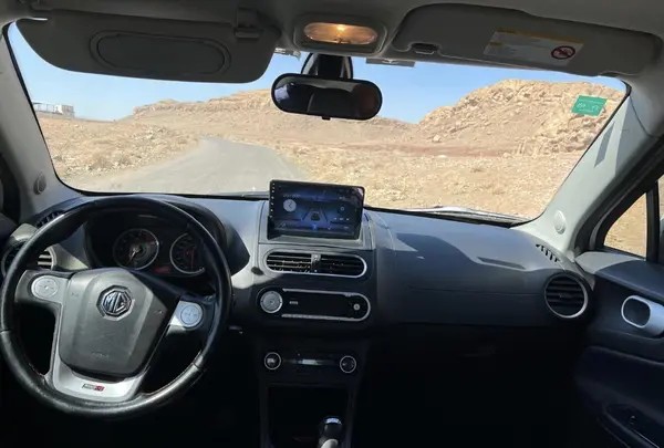 ام جی، 3