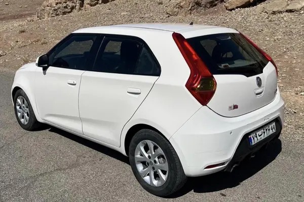 ام جی، 3