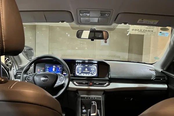 دانگ فنگ، E70
