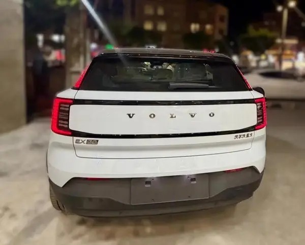 ولوو، EX30