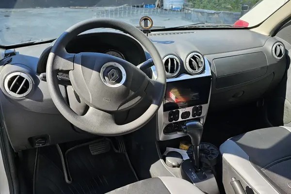 رنو، ساندرو استپ وی