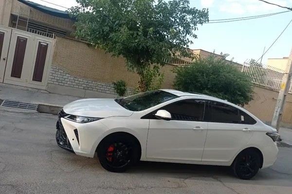 فونیکس، آریزو 6 جی تی (Z6 GT)