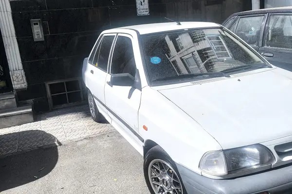 پراید، صندوق دار