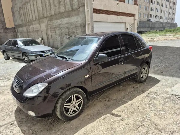 تیبا، هاچ بک