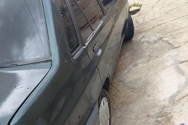 پراید، صندوق دار