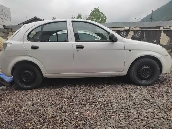 تیبا، هاچ بک