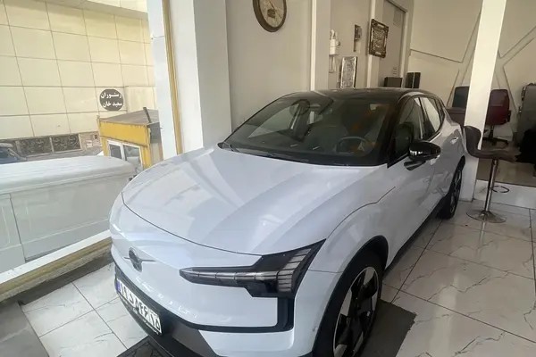 ولوو، EX30