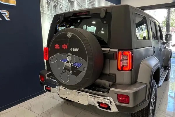 بایک، BJ40L