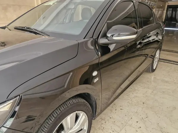 تارا، اتوماتیک V4